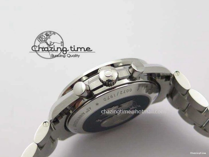 0516 Efficient Speedmaster JHF SS Snoopy Award 45th Anniversary White dial On SS Bracelet 8239